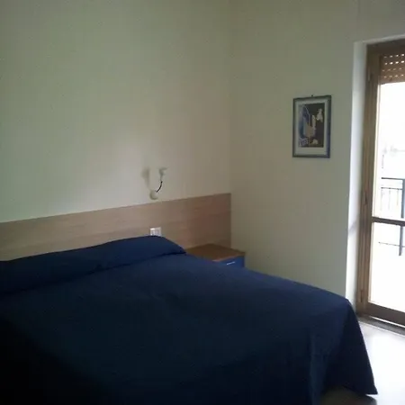 Couette-café Tritone 3*