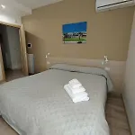 Tritone Frühstückspension 3*